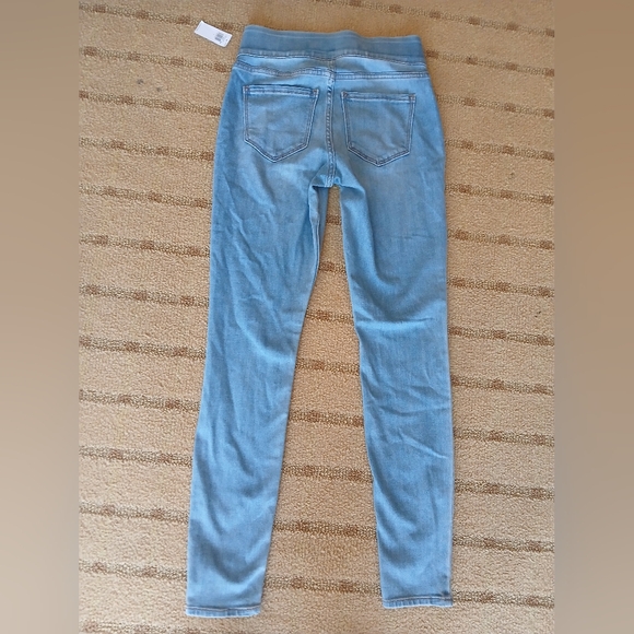 2 For 1 Old Navy Leggings - Picture 2 of 8